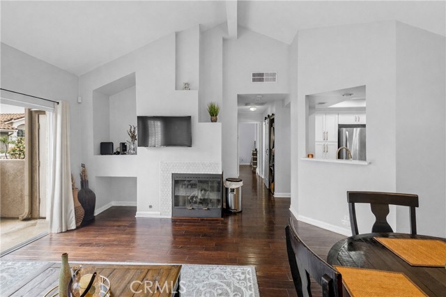 Detail Gallery Image 6 of 31 For 1098 S Sundance, Anaheim Hills,  CA 92808 - 2 Beds | 2 Baths