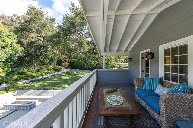 5433 Castle Knoll Road, La Canada Flintridge CA: https://media.crmls.org/medias/9ae15ad5-65c4-484e-915f-9d47988d14d4.jpg