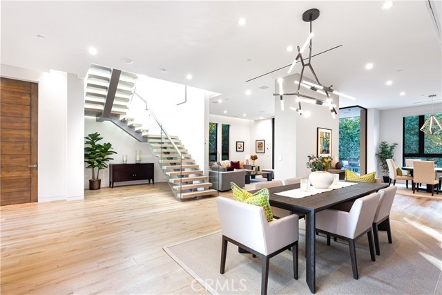 Detail Gallery Image 9 of 49 For 4175 Greenbush Ave, Sherman Oaks,  CA 91423 - 5 Beds | 6 Baths