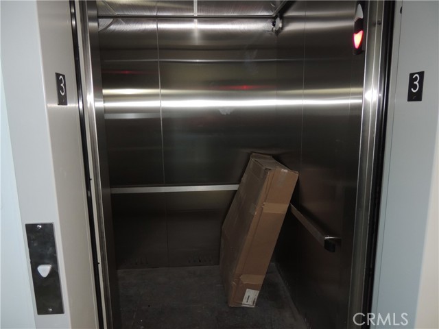 Detail Gallery Image 12 of 15 For 22735 Del Valle St #2,  Woodland Hills,  CA 91364 - 1 Beds | 1 Baths