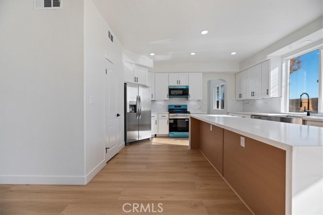 Detail Gallery Image 12 of 29 For 2870 Newcastle, San Jacinto,  CA 92582 - 4 Beds | 3 Baths