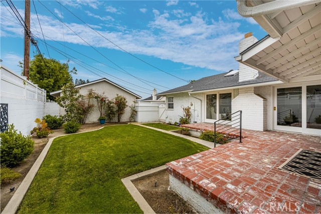 Detail Gallery Image 18 of 30 For 2102 Ostrom Ave, Long Beach,  CA 90815 - 3 Beds | 2 Baths