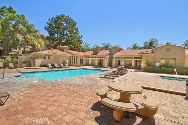 Detail Gallery Image 34 of 39 For 2045 Las Colinas Cir #103,  Corona,  CA 92879 - 1 Beds | 1 Baths