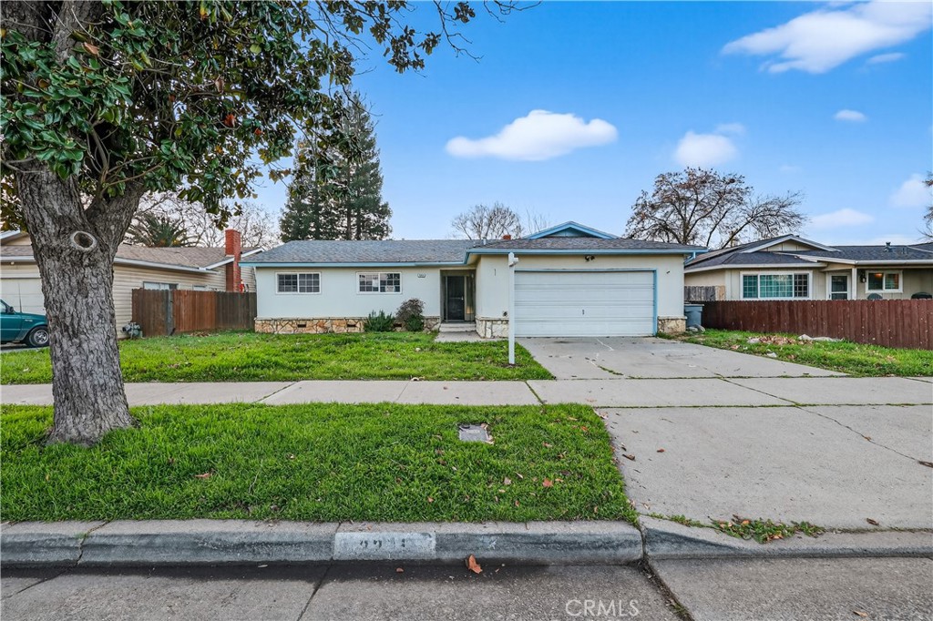 3205 N Parsons