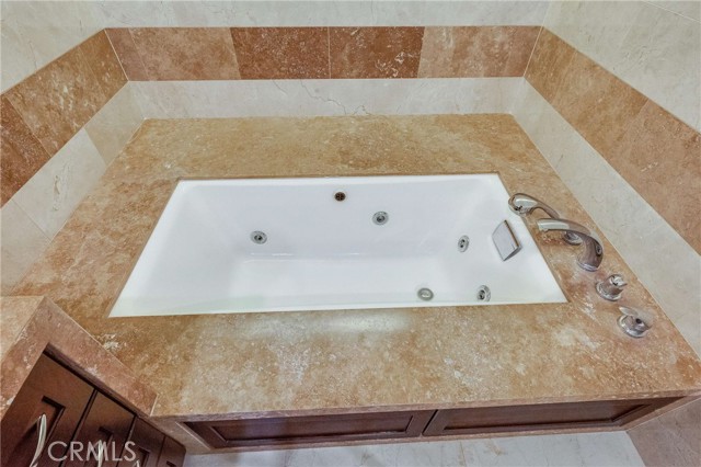 345 E Colorado Boulevard, Pasadena CA: https://media.crmls.org/medias/9ae3aff5-25f0-4672-911a-0b74b9cf7e31.jpg