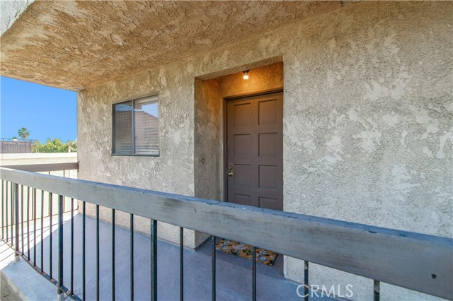 Detail Gallery Image 8 of 44 For 2240 N Legion Dr #217,  Signal Hill,  CA 90755 - 3 Beds | 2/1 Baths