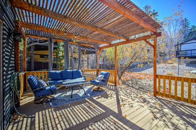 Detail Gallery Image 29 of 31 For 1412 E Big Bear Bld, Big Bear City,  CA 92314 - 3 Beds | 2 Baths