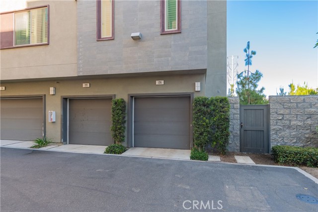 Detail Gallery Image 2 of 37 For 174 Tribeca, Irvine,  CA 92612 - 2 Beds | 2 Baths
