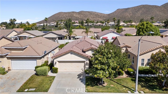 28216 Meadowsweet Drive, Menifee CA: https://media.crmls.org/medias/9ae54c05-a91c-486a-a7c9-2aa68d5b933a.jpg