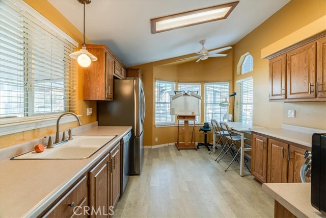 Detail Gallery Image 10 of 27 For 3395 S Higuera, Unit 8, San Luis Obispo,  CA 93401 - 3 Beds | 2 Baths