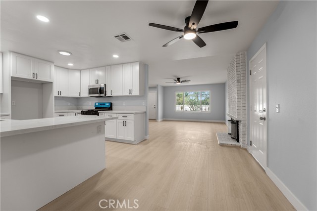 Detail Gallery Image 14 of 31 For 638 N Girard, Hemet,  CA 92544 - 2 Beds | 2 Baths