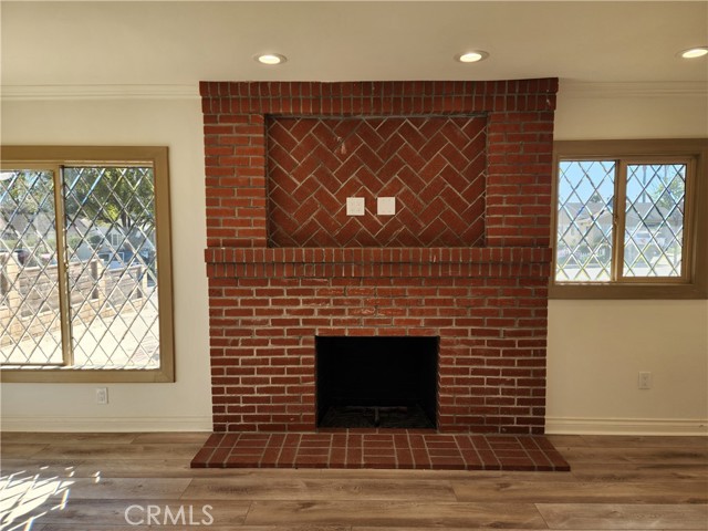 Image 4 of 50 For 453 Laurel Avenue