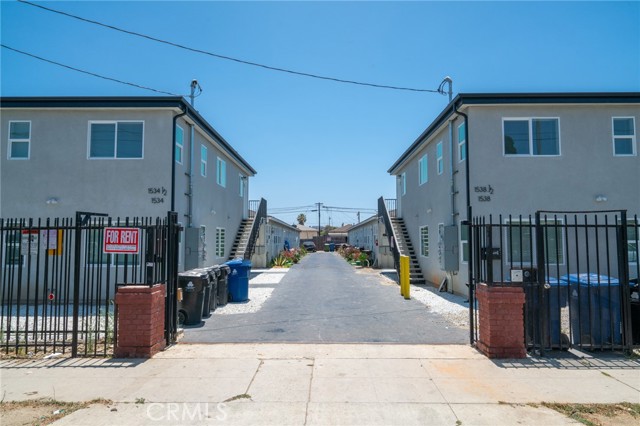 1536 W 226th Street, Torrance CA: https://media.crmls.org/medias/9ae7c4f2-4f8f-4323-a200-eb11b38b4493.jpg