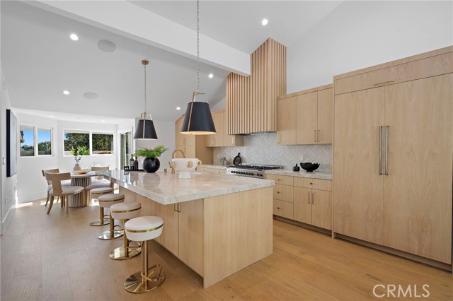 Detail Gallery Image 6 of 40 For 37 Beachcomber, Corona Del Mar,  CA 92625 - 3 Beds | 3 Baths