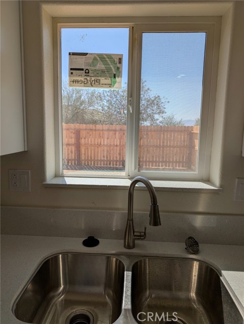 Detail Gallery Image 8 of 25 For 9878 Magnolia Ave, California City,  CA 93505 - 3 Beds | 2 Baths