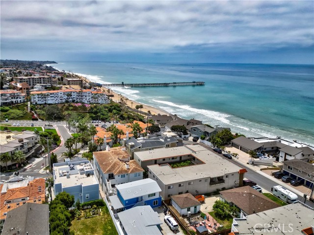 236 W Mariposa, San Clemente CA: https://media.crmls.org/medias/9ae92fa4-8feb-43ad-9a4f-c78f6f5dd601.jpg