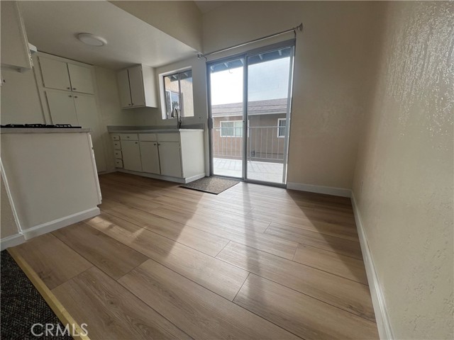 Detail Gallery Image 3 of 4 For 2014 Maple, Costa Mesa,  CA 92627 - 2 Beds | 2 Baths