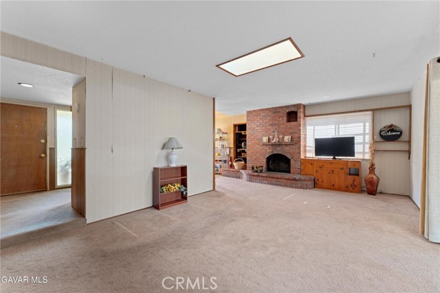 Detail Gallery Image 5 of 23 For 1333 E Avenue R4, Palmdale,  CA 93550 - 4 Beds | 2 Baths