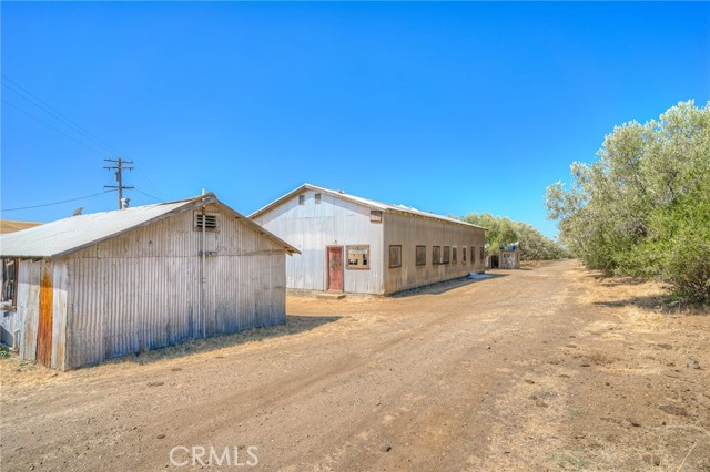 16 Rocky Drive, Oroville CA: https://media.crmls.org/medias/9aea4a1f-1235-42e5-9e1f-2da268175642.jpg