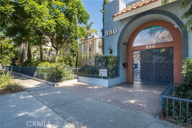 Detail Gallery Image 6 of 29 For 550 Orange Ave #216,  Long Beach,  CA 90802 - 2 Beds | 2 Baths