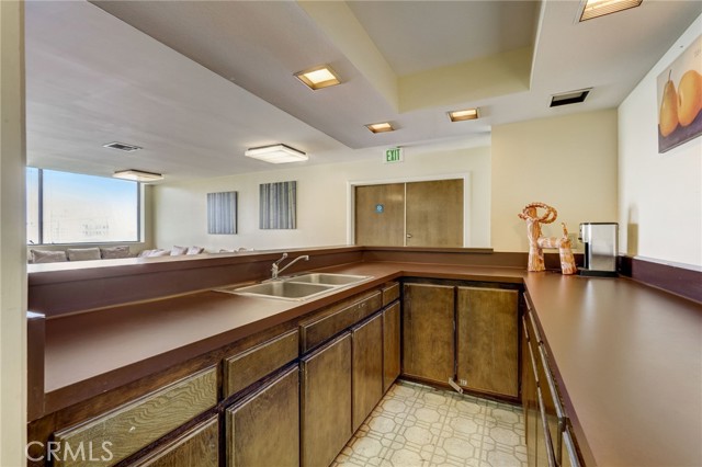 Detail Gallery Image 37 of 46 For 1900 Vine St #102,  Los Angeles,  CA 90068 - 2 Beds | 2 Baths