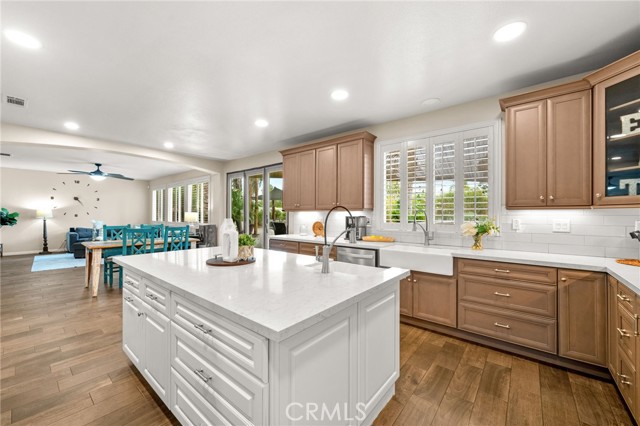 Detail Gallery Image 8 of 43 For 41812 Octavia Ct, Murrieta,  CA 92562 - 5 Beds | 4/1 Baths