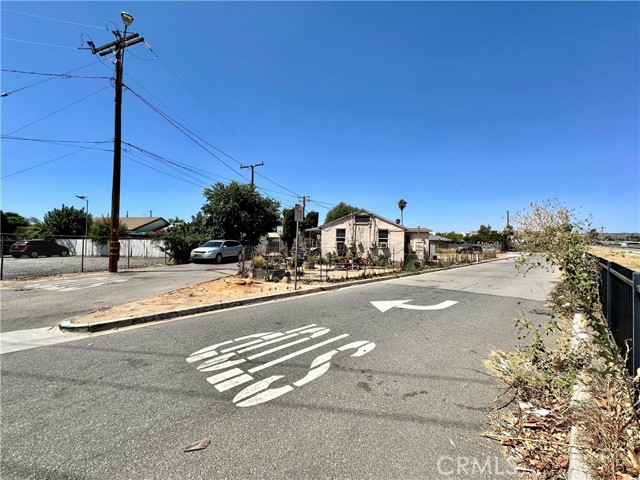 Detail Gallery Image 8 of 18 For 182 State St, Perris,  CA 92570 - – Beds | – Baths