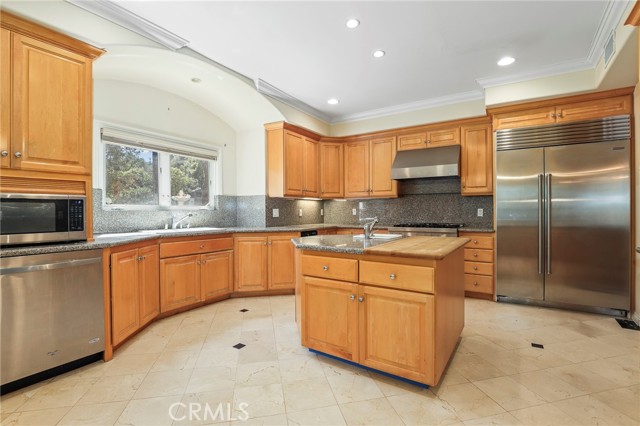 Detail Gallery Image 24 of 59 For 14659 Valley Vista, Sherman Oaks,  CA 91403 - 5 Beds | 4/1 Baths