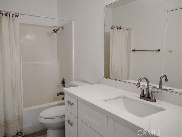 Detail Gallery Image 8 of 12 For 428 Golden Springs, Diamond Bar,  CA 91765 - 2 Beds | 1/1 Baths