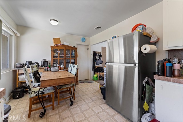 2300 Graham Avenue, Redondo Beach, California 90278, ,Residential Income,Sold,Graham,NP23142072