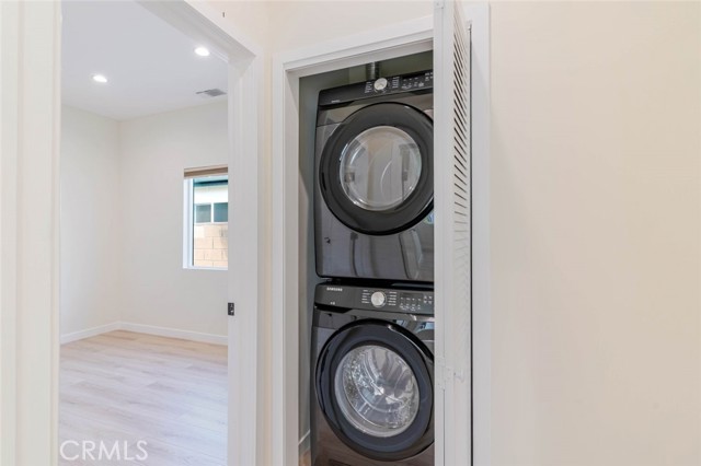 Detail Gallery Image 15 of 15 For 11937 1/2 Burton, North Hollywood,  CA 91605 - 2 Beds | 2 Baths