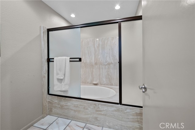 Detail Gallery Image 33 of 44 For 621 Westchester Ln, Thousand Oaks,  CA 91320 - 3 Beds | 2/1 Baths