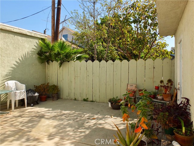 Detail Gallery Image 16 of 21 For 1220 Belmont Ave 2b,  Long Beach,  CA 90804 - 1 Beds | 1 Baths