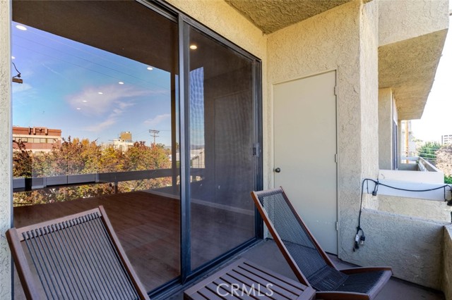 Detail Gallery Image 31 of 36 For 4430 Noble Ave #202,  Sherman Oaks,  CA 91403 - 2 Beds | 2 Baths