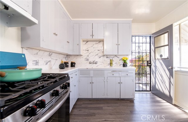6 Bed Home for Sale in North Hollywood, California