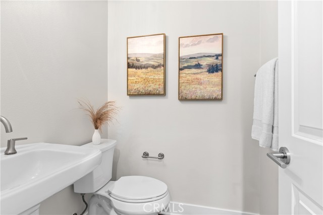 28 Sembrio Street, Rancho Mission Viejo CA: https://media.crmls.org/medias/9aee9c72-5744-4ce0-9b11-4fbac61784b4.jpg