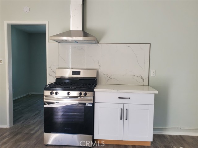 Detail Gallery Image 14 of 21 For 25913 Hillworth Ave, Lomita,  CA 90717 - 2 Beds | 1 Baths