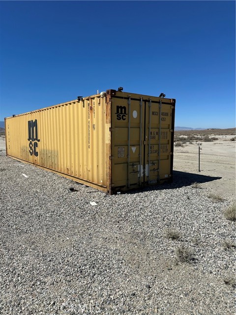 21601 St George Avenue, Adelanto CA: https://media.crmls.org/medias/9aef0d0a-bdad-4704-b3cd-b49c082ce4b4.jpg