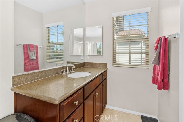 Detail Gallery Image 26 of 39 For 814 Pyramid Ct, Corona,  CA 92880 - 4 Beds | 2/1 Baths