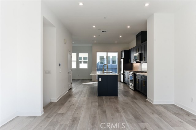 Detail Gallery Image 23 of 48 For 1418 S Urbana St, Anaheim,  CA 92805 - 4 Beds | 3/1 Baths