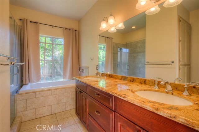 Detail Gallery Image 26 of 52 For 275 Picholine Way, Chico,  CA 95928 - 3 Beds | 2 Baths