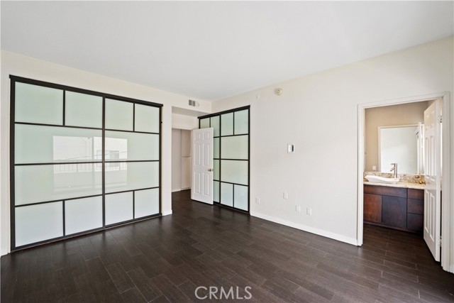 4313 Van Nuys Boulevard, Sherman Oaks CA: https://media.crmls.org/medias/9af2138f-4ef3-45e4-a08d-7c60eab75f62.jpg