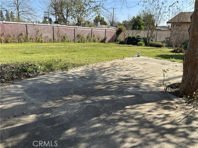 Detail Gallery Image 11 of 11 For 18605 Sequoia, Bloomington,  CA 92316 - 3 Beds | 1 Baths