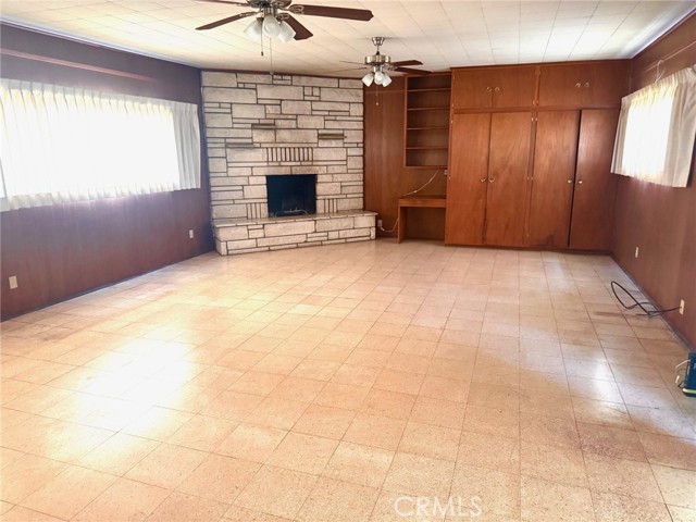 Detail Gallery Image 6 of 11 For 15602 Pitts Ave., Paramount,  CA 90723 - 3 Beds | 2 Baths