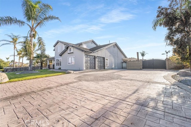 Detail Gallery Image 5 of 61 For 4058 Sundance, Norco,  CA 92860 - 5 Beds | 3/1 Baths