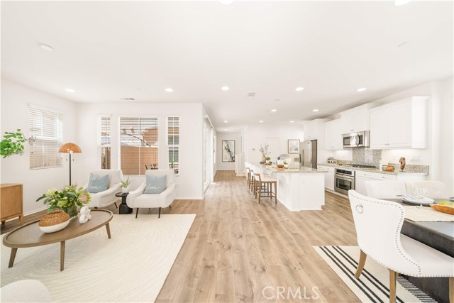 Detail Gallery Image 5 of 41 For 153 Fixie, Irvine,  CA 92618 - 3 Beds | 3/1 Baths