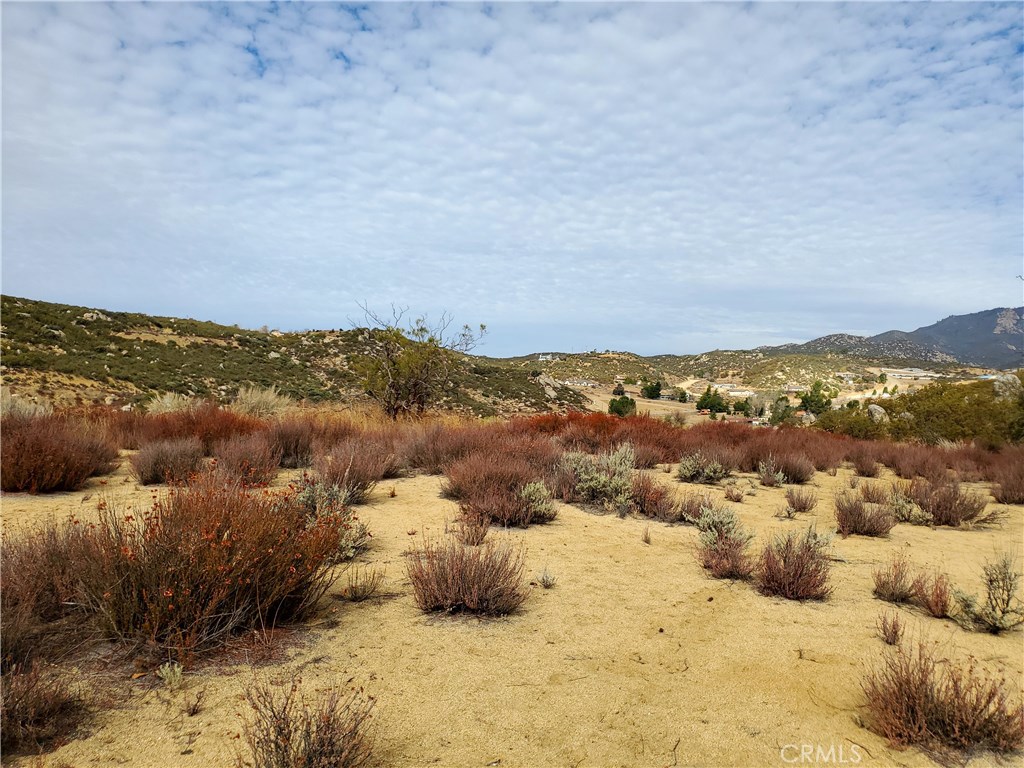 48775 Leaning Rock Court