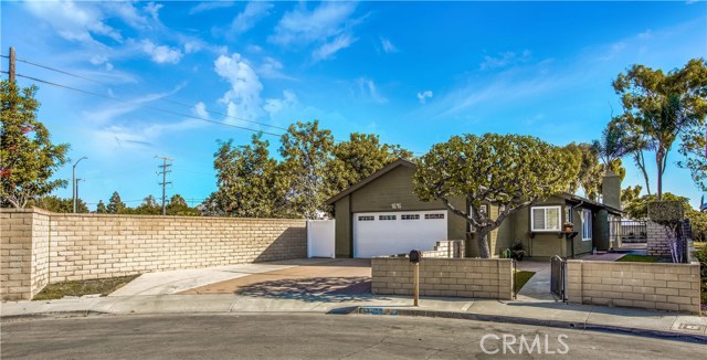 1616 Hillcrest Circle, Huntington Beach, CA 92648