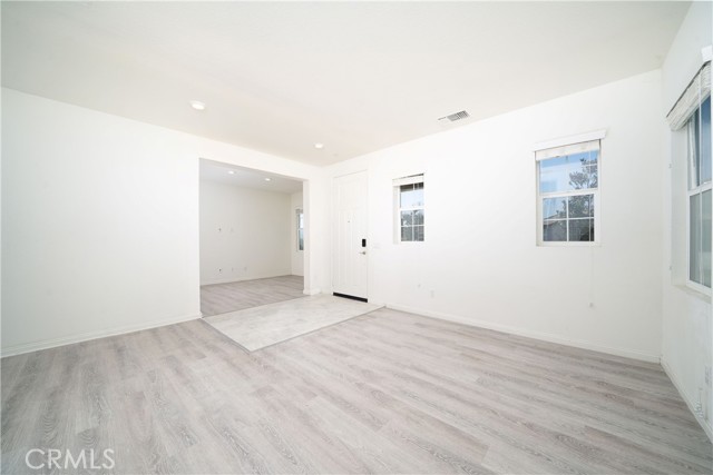 Detail Gallery Image 4 of 29 For 21145 Sutter Creek Ct, Riverside,  CA 92507 - 5 Beds | 4 Baths