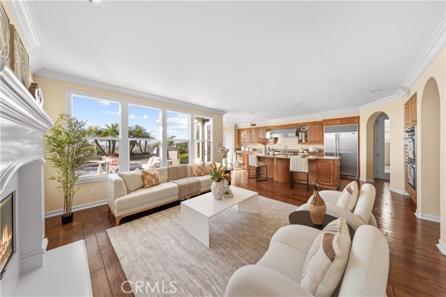 3 Vincennes, Newport Coast CA: https://media.crmls.org/medias/9af82b46-3988-4e42-85cb-f38aa8ba2e3e.jpg